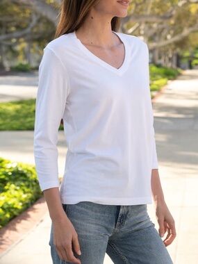 The Classic T-Shirt Company Organic Cotton White 3/4 Sleeve V-Neck Top